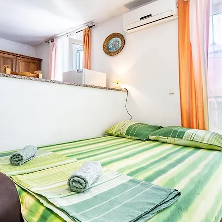 3 With Pool Apartment